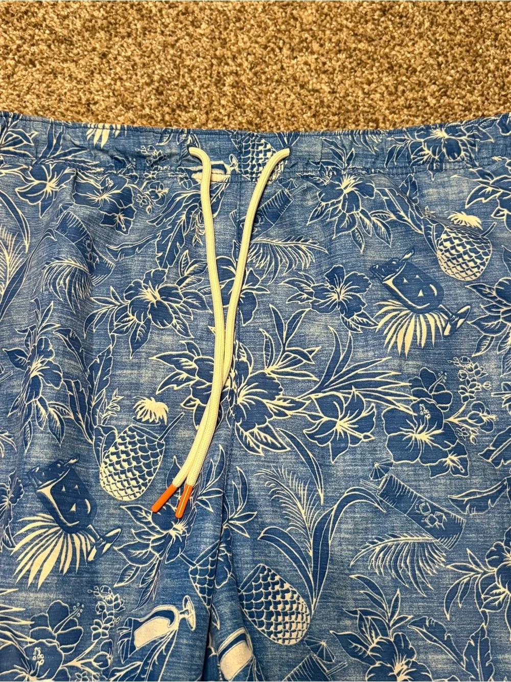 Tommy Bahama Relax trunks swimwear Mens L pockets blue white pineapple & Floral